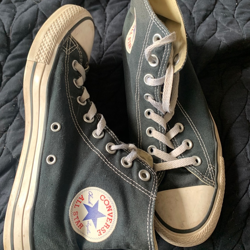 Black converse
